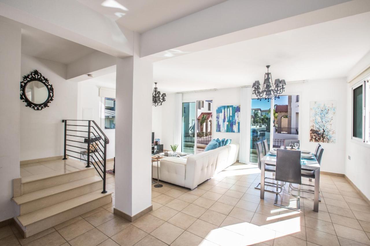 Seaspray Villa Protarász Kültér fotó