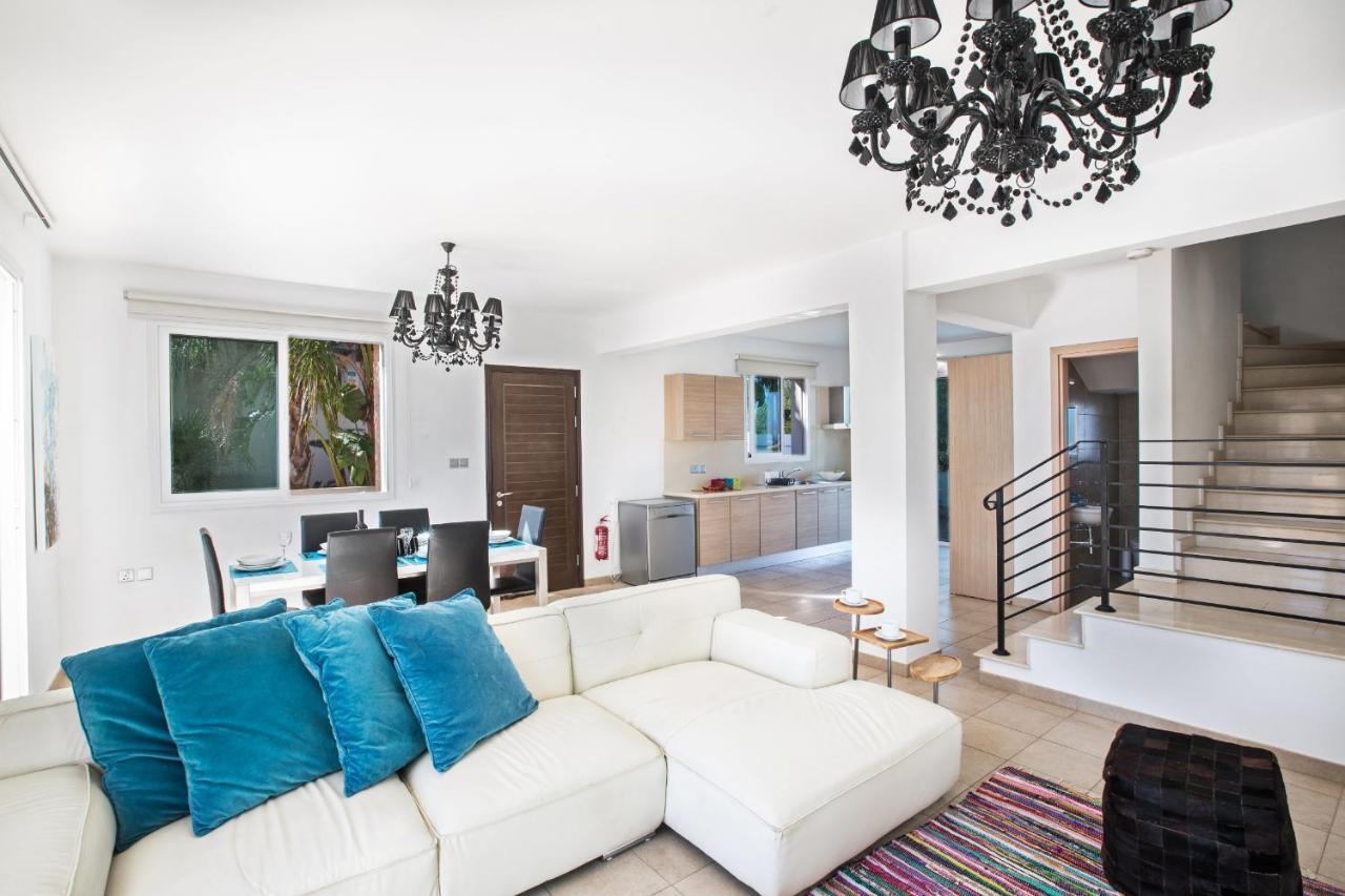 Seaspray Villa Protarász Kültér fotó