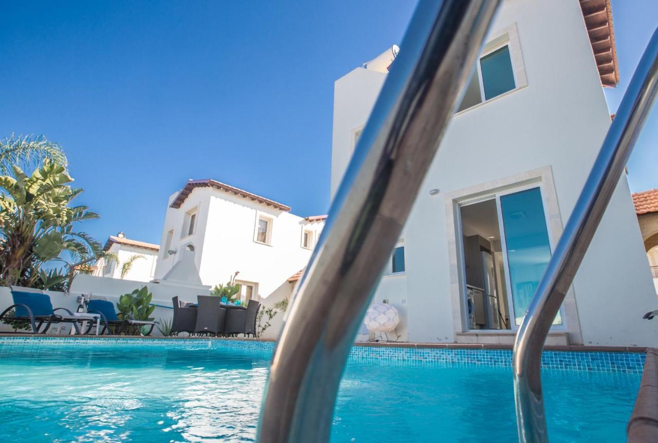 Seaspray Villa Protarász Kültér fotó