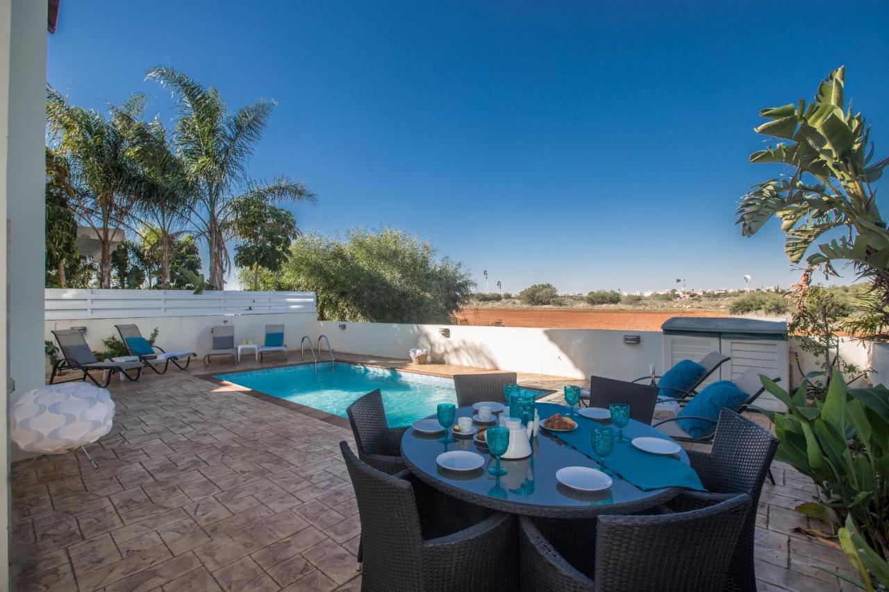 Seaspray Villa Protarász Kültér fotó